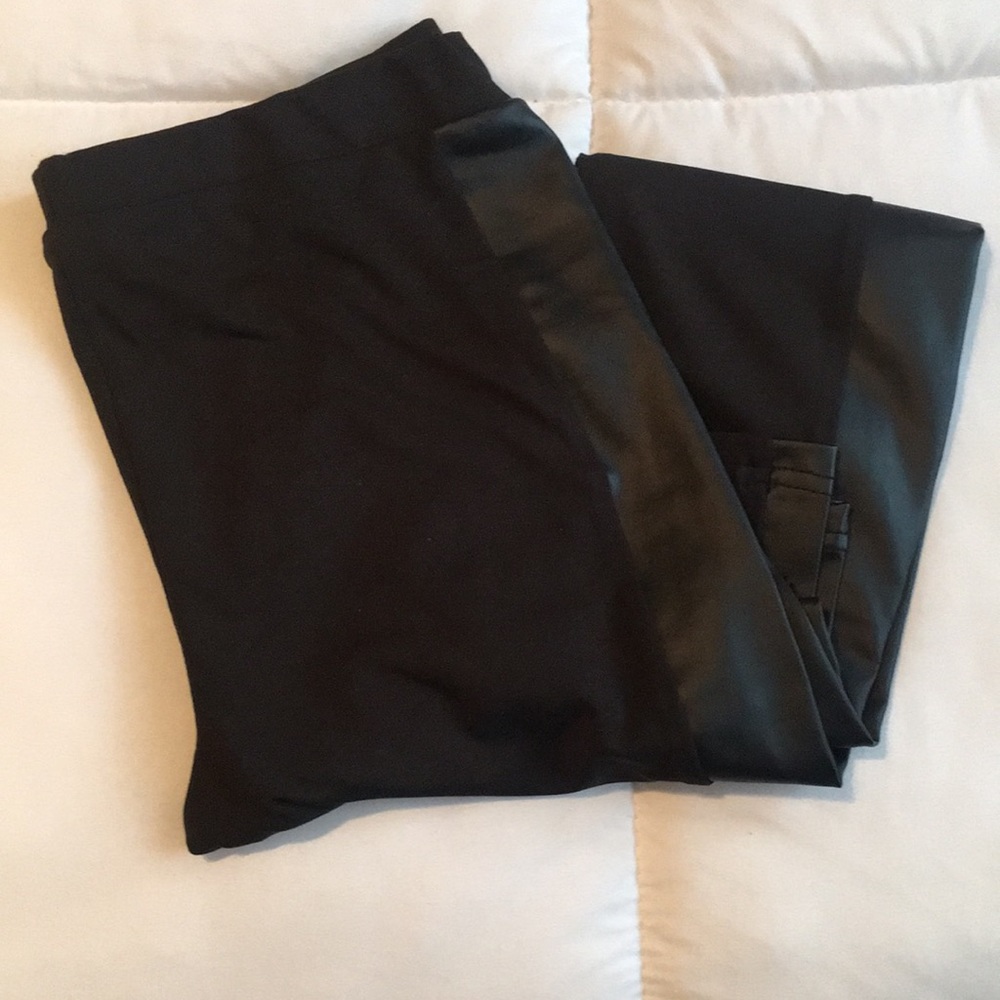 Black stretch Legging with Faux leather detail.